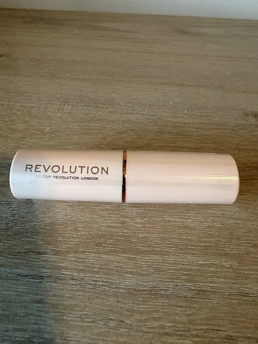 Makeup Revolution Foundation Stick F3 Full Coverage Cream New Sealed